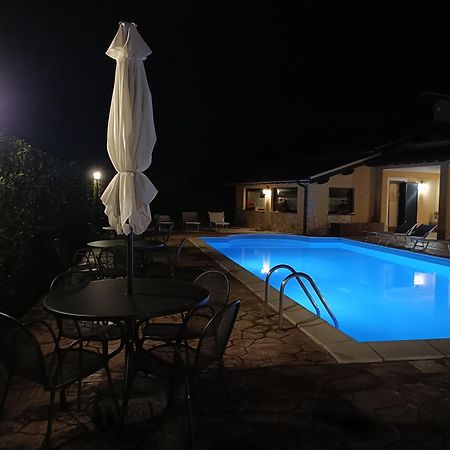 L'Infinito Bed & Breakfast Carbognano Екстериор снимка