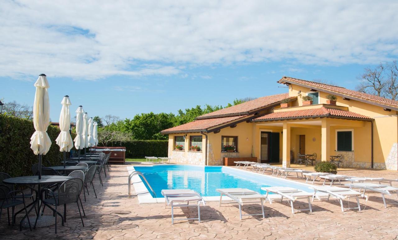 L'Infinito Bed & Breakfast Carbognano Екстериор снимка