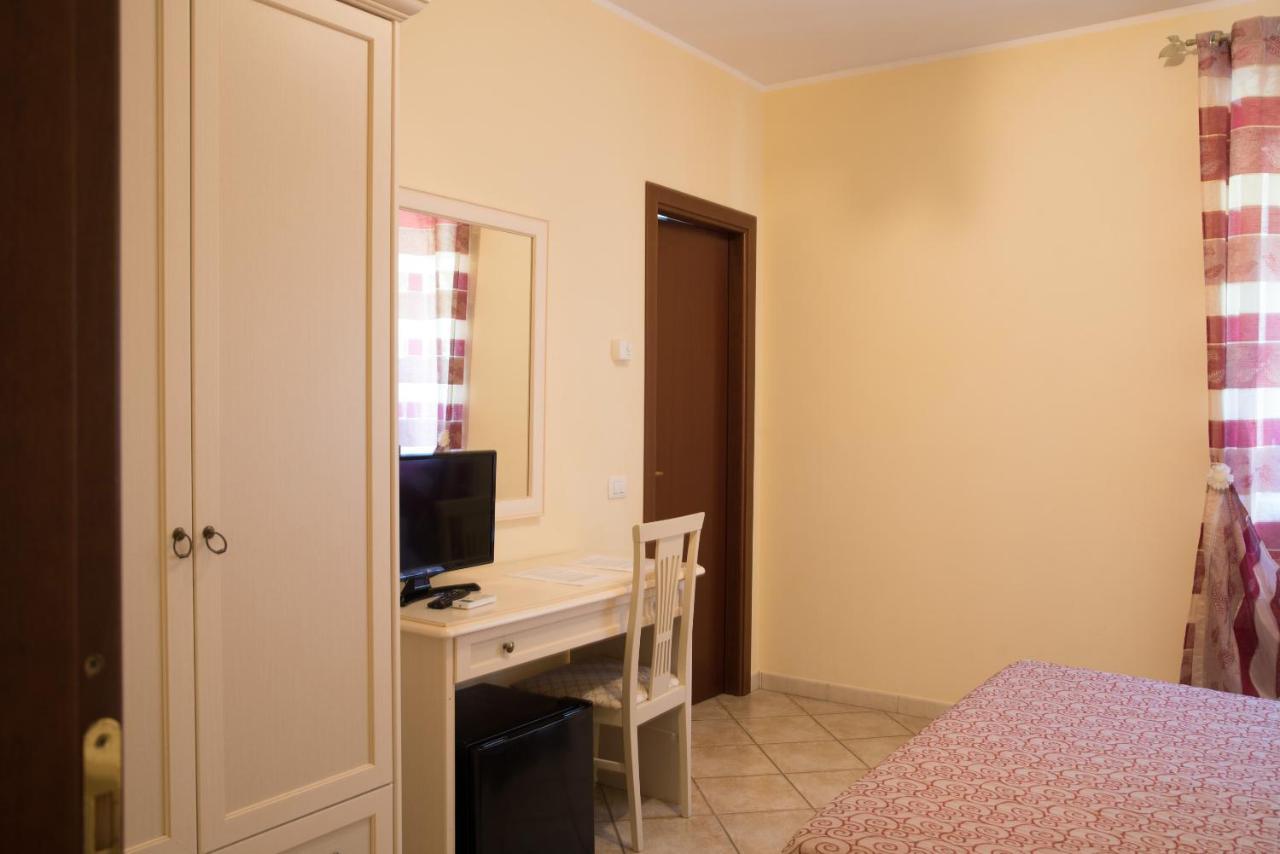 L'Infinito Bed & Breakfast Carbognano Екстериор снимка